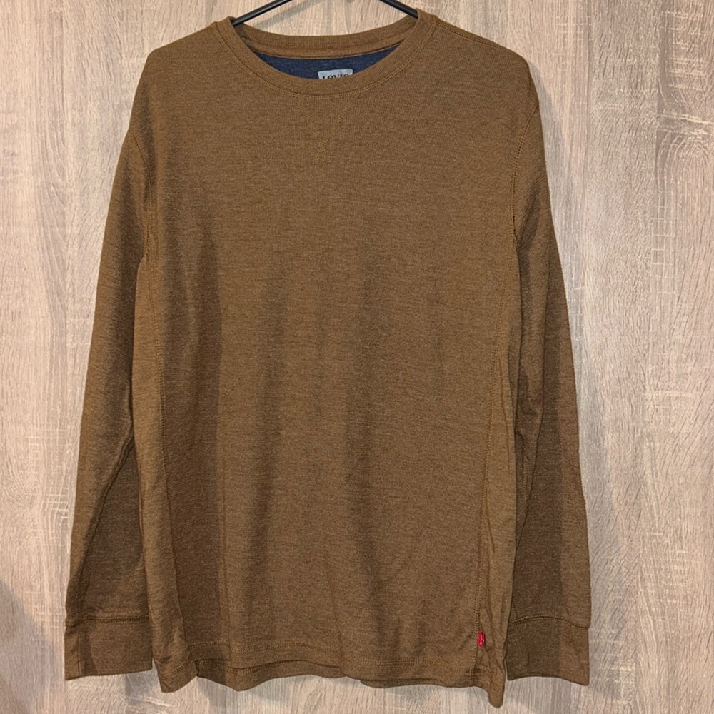 Levi’s brown longsleeve thermal shirt size Large